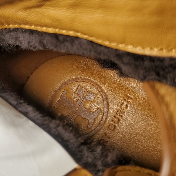 New Tory Burch ‘Hilary’ Suede Tan Brown Suede Ankle Booties Boots Size 8 - Picture 8 of 16